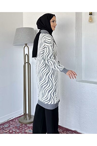 FLEX FASHION Women's Winter Zebra Print Furry 90 cm Knitwear Cardigan