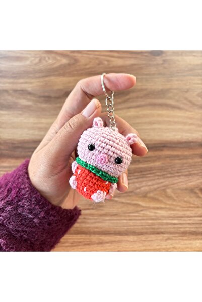 marifetli tığım El Yapımı Amigurumi Domuz Anahtarlık – Çilek Tasarım Çanta Sü...