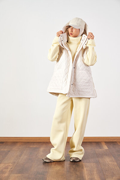 Mevra Φουσκωτό γυναικείο γιλέκο εκρού με φαρδιά καπιτονέ εφαρμογή