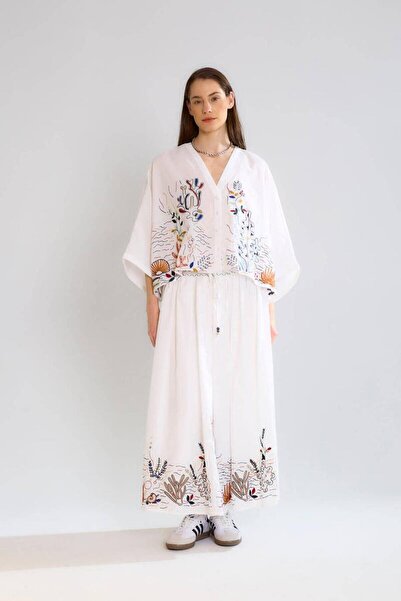 Nazen Giyim Embroidered V-Neck Ecru Women's Blouse M37049-2Y5