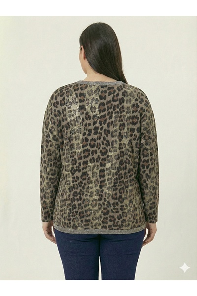 della moor Mink Italian Plus Size Leopard Print Blouse with Necklace, Sizes 42 - 48