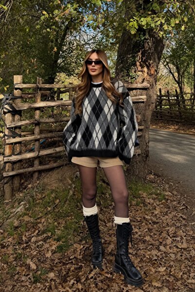 Laluvia Black Baklava Sweater - 7183