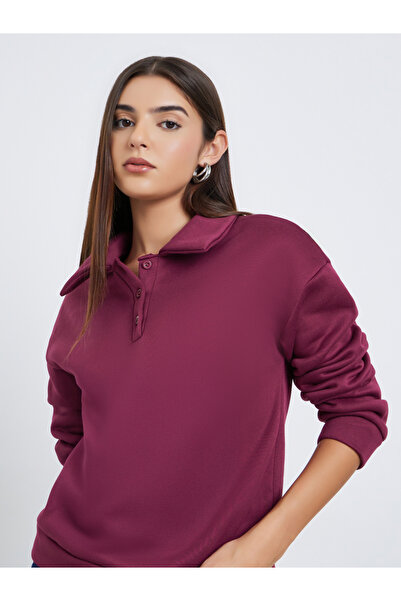 Styli Women Burgundy Solid Oversized Collared Sweatshirt