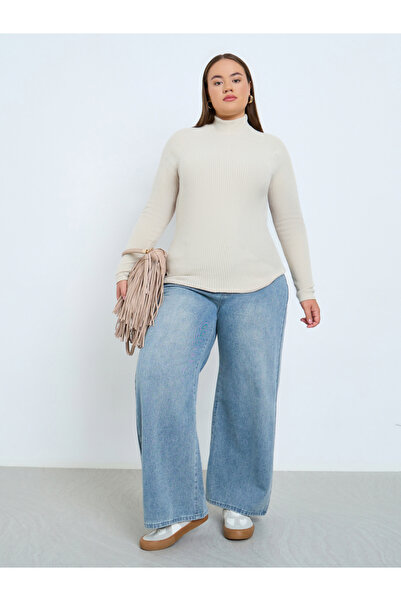 Styli Plus Size Off White Ribbed Knit Top