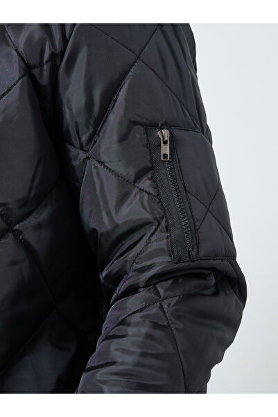 Styli Men Relaxed Fit Lightweight Casual Jacket