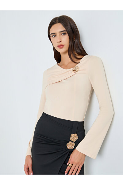 Take Two By Styli Solid Ruffled Metal Flower Detail Fitted Top