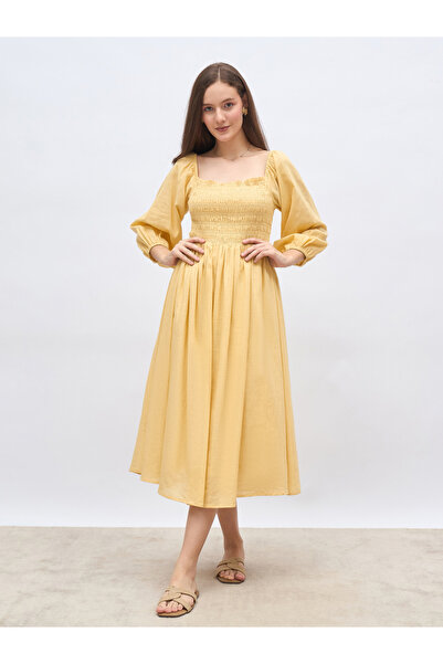 Styli Women Yellow Smocked Midi Dress