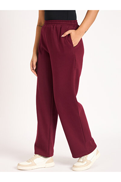 Femmella By Styli Burgundy Straight Fit Fleece Trackpants