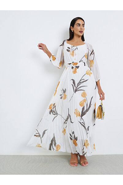 Styli White Floral Pleated Chiffon Maxi Dress
