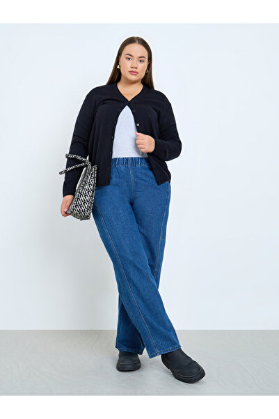Styli Plus Size Relaxed Fit Jeans