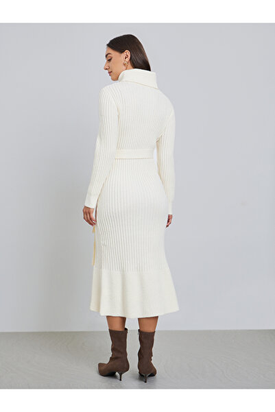 Styli Off White Midi Sweater Dress with Belt