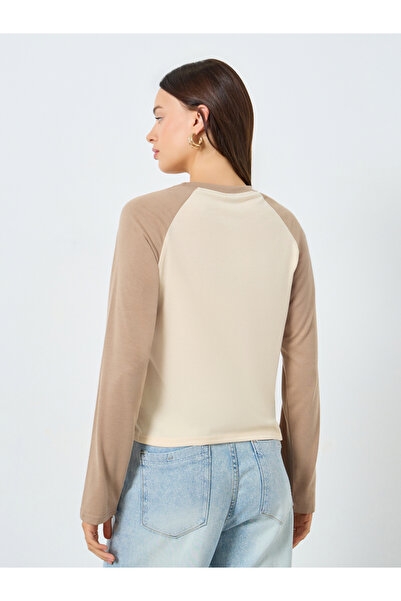 Styli Star Embroidered Raglan Sleeve T-Shirt