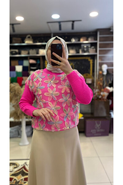 HUMEYRA Floral Detailed Sweater