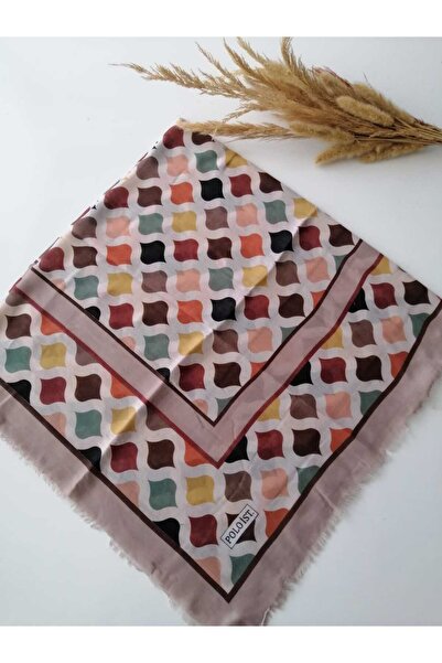 Bonjela Polo este o eșarfă cu franjuri