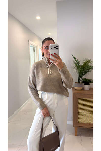 BİRCANÇİL Peras Mink Cream Buttoned Knitwear