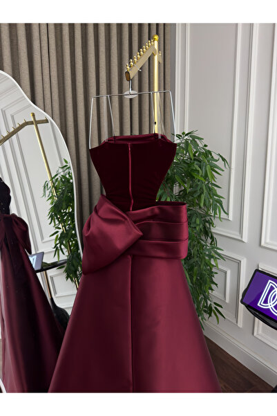 Generic Luxurious wool and Mikado evening gown - strapless design with a large bow - a regal look in a sophisticated burgundy color