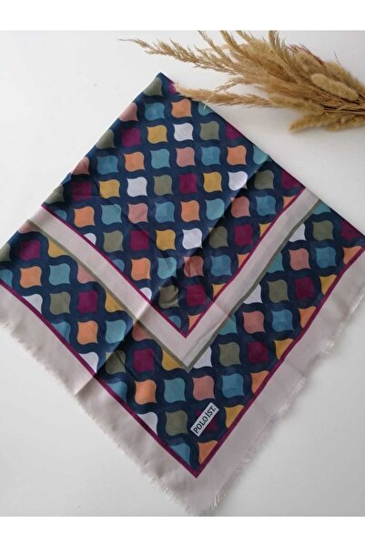 Bonjela Polo este o eșarfă cu franjuri