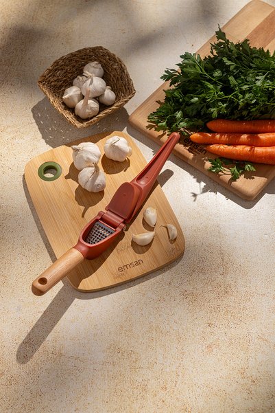 Emsan Rustic Garlic Crusher