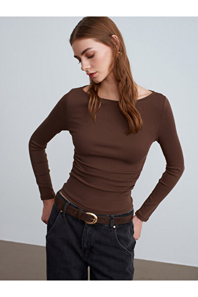 Dilvin 31401 Gathered Boat Neck Top - Light Brown