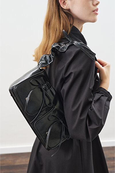 Manuka Ruby Pocket Bag Black