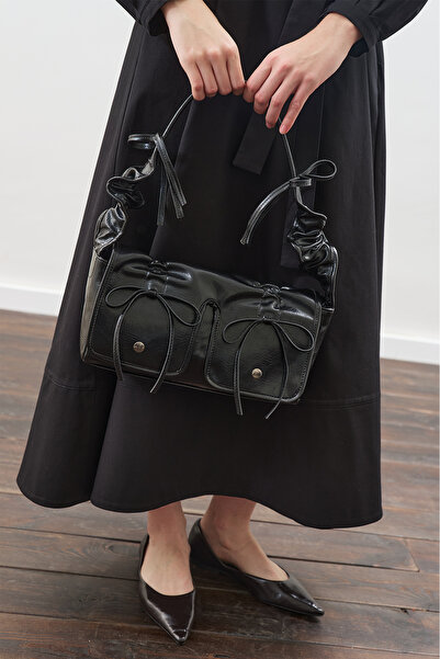 Manuka Ruby Pocket Bag Black