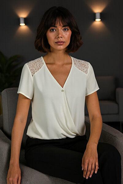 dml giyim Shoulder Detail Cravat Blouse