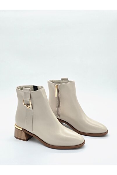 Luvesta Shoes Bej Metal Detaylı Düşük Topuklu Kadın Bot