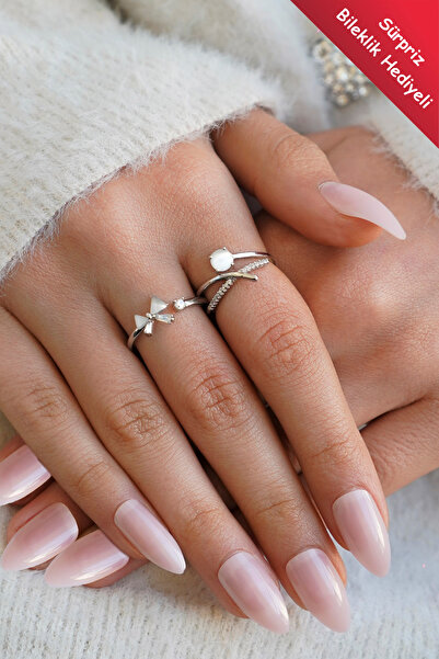 The Collection Set of 2 Modern Bow and Solitaire Detailed Form Vip Silver Rings