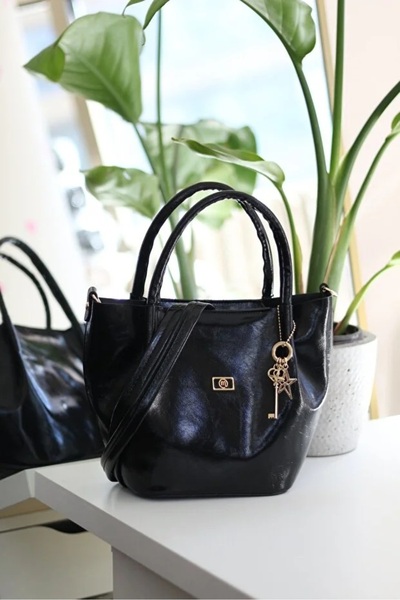 MERVEOZGULCANTA Mimoza Women's Black Bag