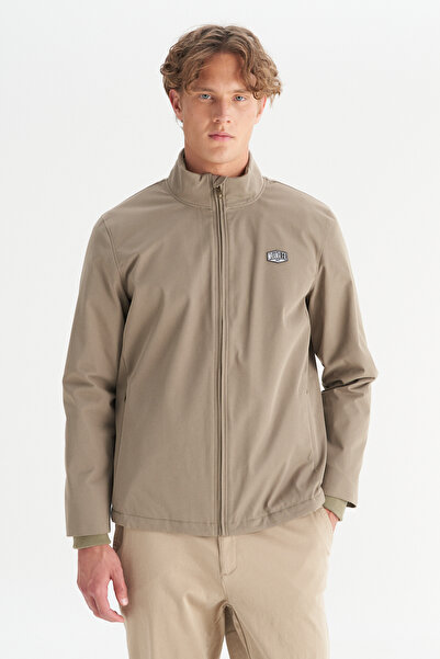 WRANGLER W2520140801 Haki Erkek Relaxed Fit Rahat Kesim Dik Yaka Cepli İnce B...