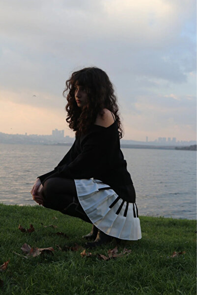 Hatun Atila Fusta mini plisată cu model pian