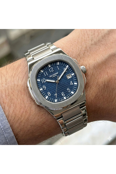 Lee Cooper Lc08259.390 Men's Wristwatch – Blue Dial, Stainless Steel Elegance