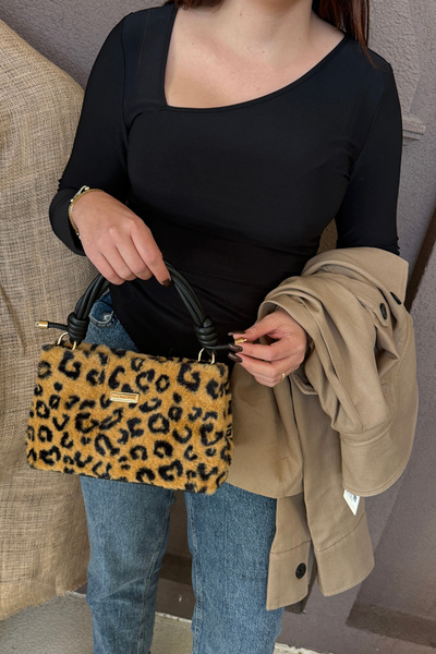 La La'Graccio Paris Lagraccio Paris Women's Lora Plush Strap Bag