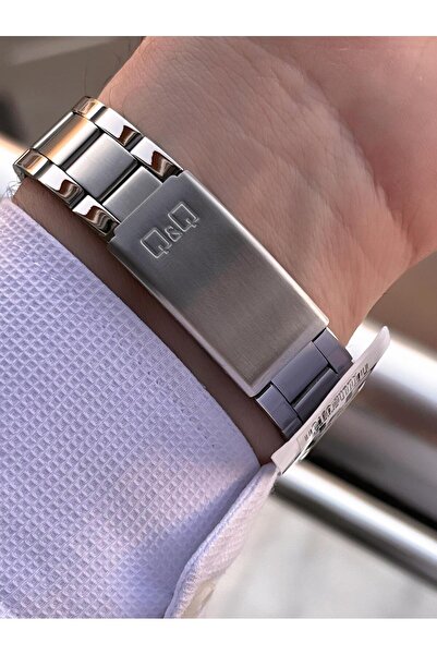 Q&Q Steel Cord Calendar Dial 2 Years Warranty 3 Atm Water Resistant Men's Wristwatch Qq.E2001.A3