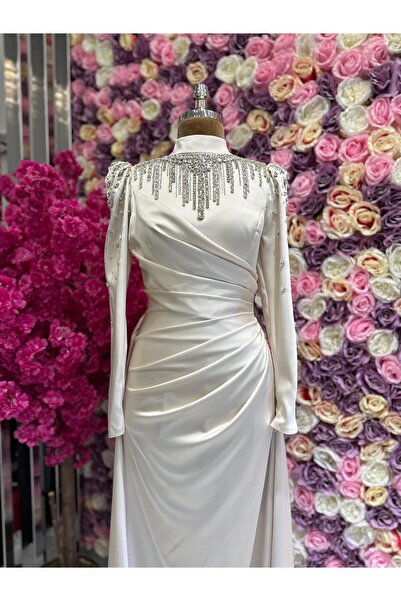 YuSeM Aksesuar Detaylı Saten Abiye Krem