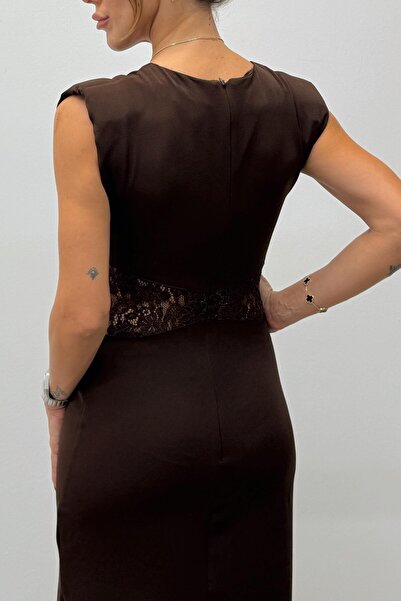 Suziş Beli̇ Lace Detailled Split Dress 4S761