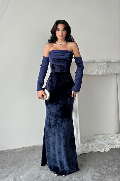 Diva style Korean velvet evening dress with taffeta sleeves and Mikado