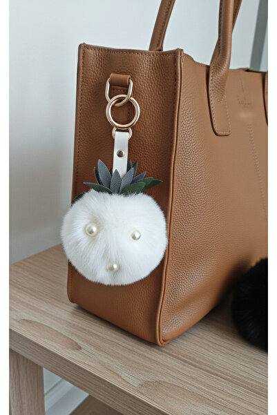 Mufincollection Breloc alb cu ananas de pluș – design drăguț cu perle, accesoriu pentru geanta și breloc pentru chei