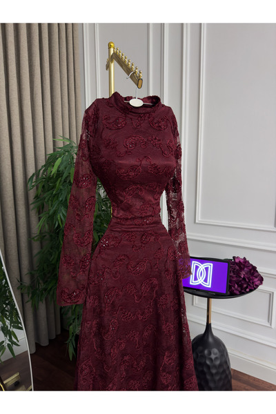 Generic Luxurious full lace evening set - top and wide skirt - elegant design with a royal burgundy floral pattern