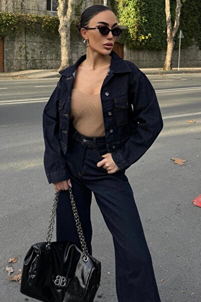 VAGGON Buttoned Crop Jacket and Palazzo Jean Set