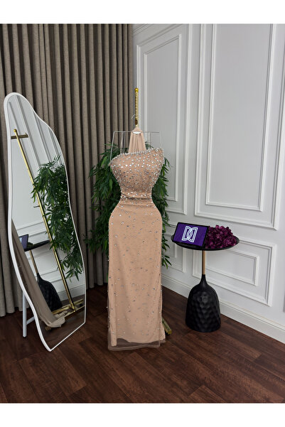 Generic Tulle evening gown with full hand-embroidered trim - elegant tubular ...