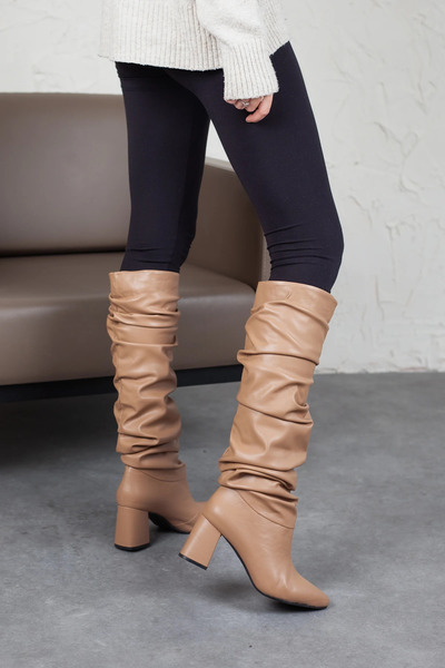 Adım Adım Γυναικείες μπότες με μυτερή μύτη με τσαλακωμένο τακούνι