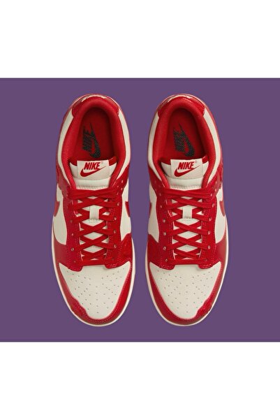 Nike Dunk Low “Red Roses”