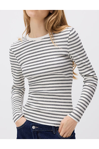 Reserved Blouse, White/Black