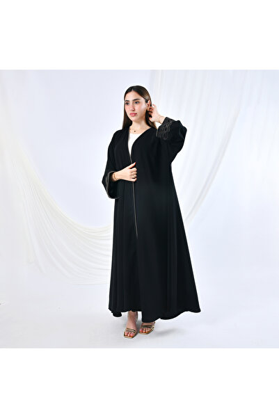 HAWRAA ABAYA عباية كلوش فاخرة بتصميم بسيط وراقي وأكمام مطرزة بلون ذهبي مزينة بفصوص