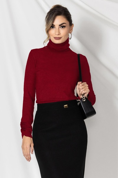 Pretty Girl Long-sleeved turtleneck blouse with high collar
