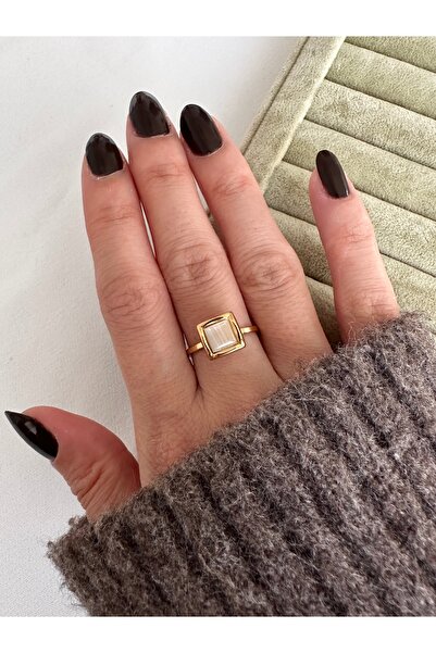 ringbox Gold Square Pearlescent Steel Ring