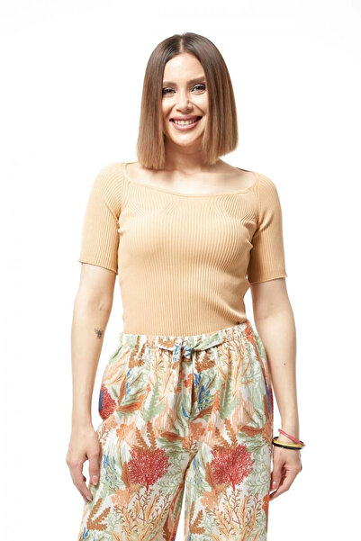 ZENGEZUR MALL Nrzsnt Summer Knitwear T-Shirt Beige (233345) (from Me: Standard)