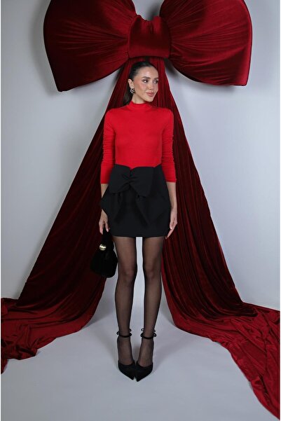 Havoş Black Mini Skirt with Bow on the Front