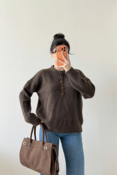 Eka Women's Brown Buttoned Open Collar Sweater 1014-2464